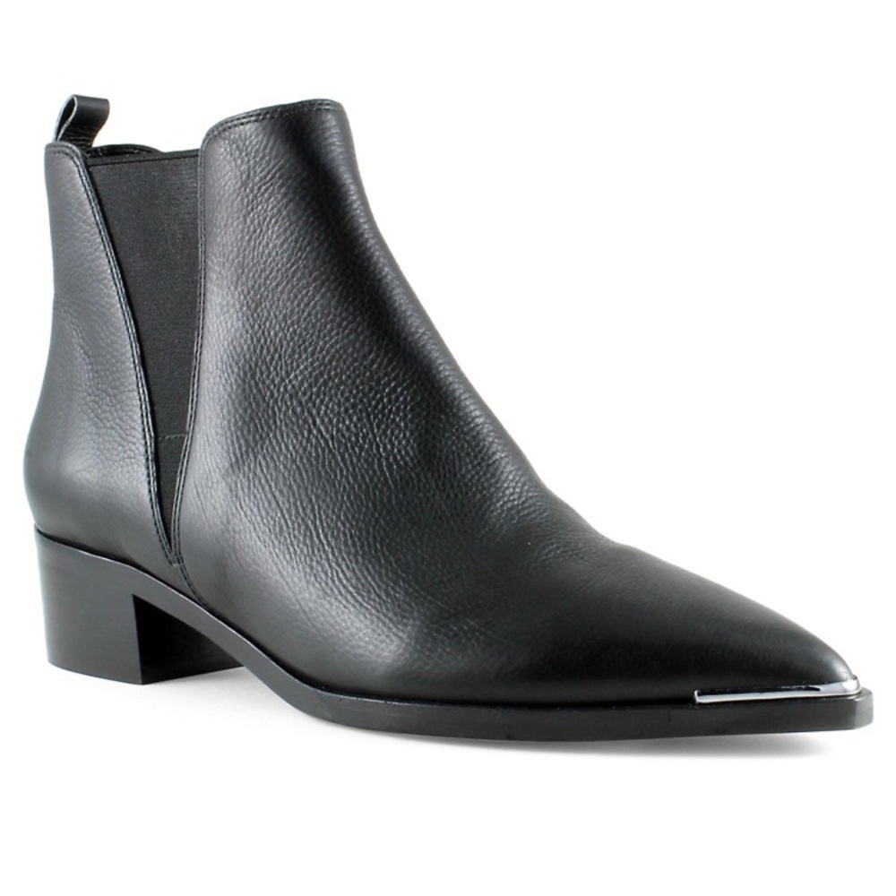Marc Fisher Yale Chelsea Boots